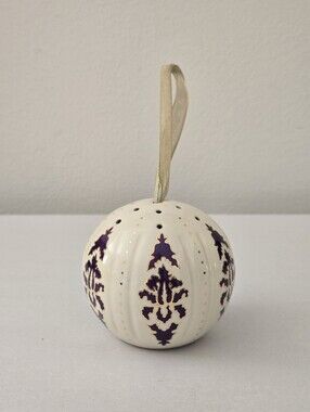 VTG Estee Lauder Beautiful Scented Ceramic Fragrance Pomander Ornament Potpourri